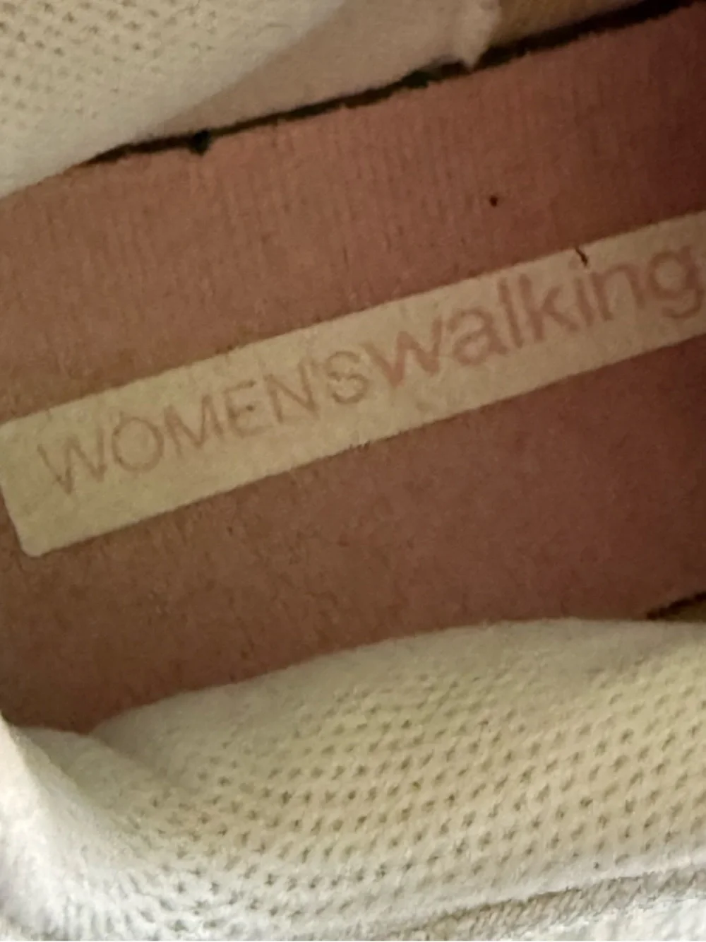 Nike‎ Women's White and Light Pink Mesh Walking Shoes 7 - Picture 8 of 12